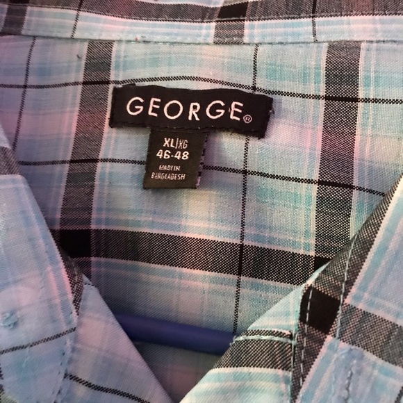 2 XL Mens plaid shirts in great condition - Picture 3 of 6